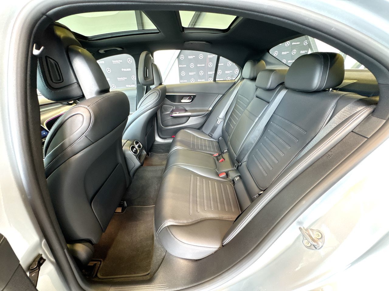 2023 Mercedes-Benz C300