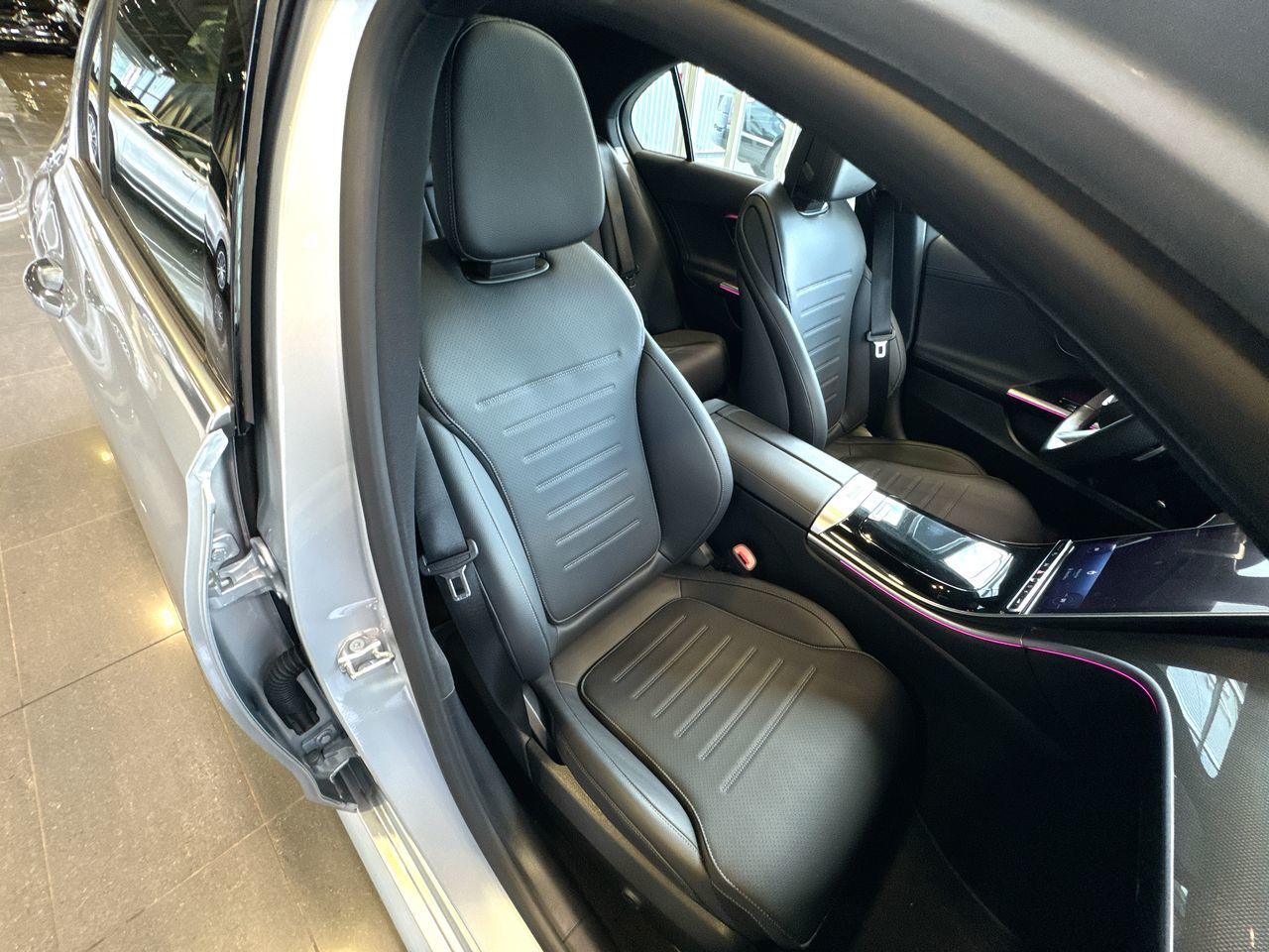 2023 Mercedes-Benz C300