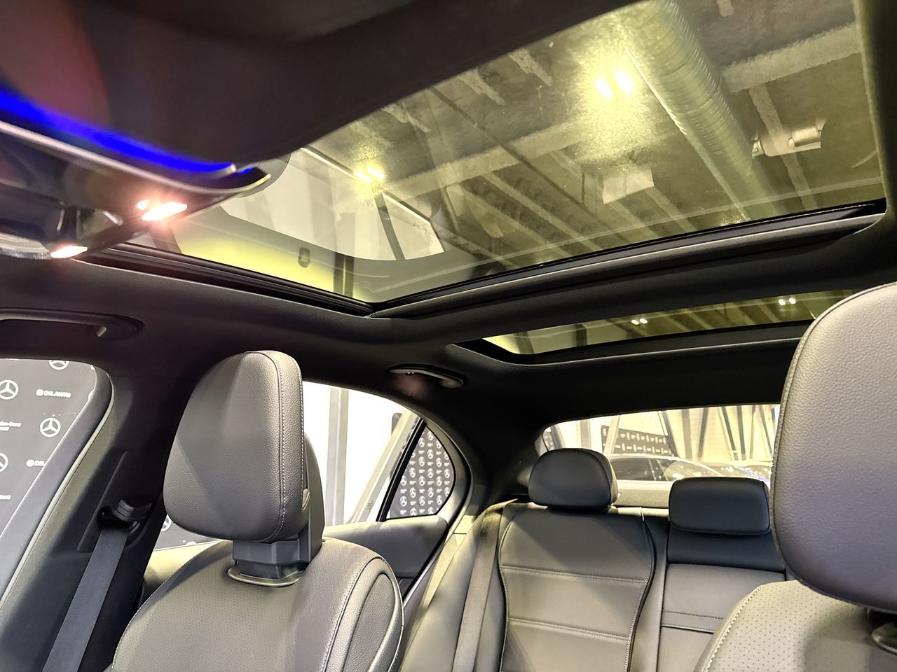 2023 Mercedes-Benz C300