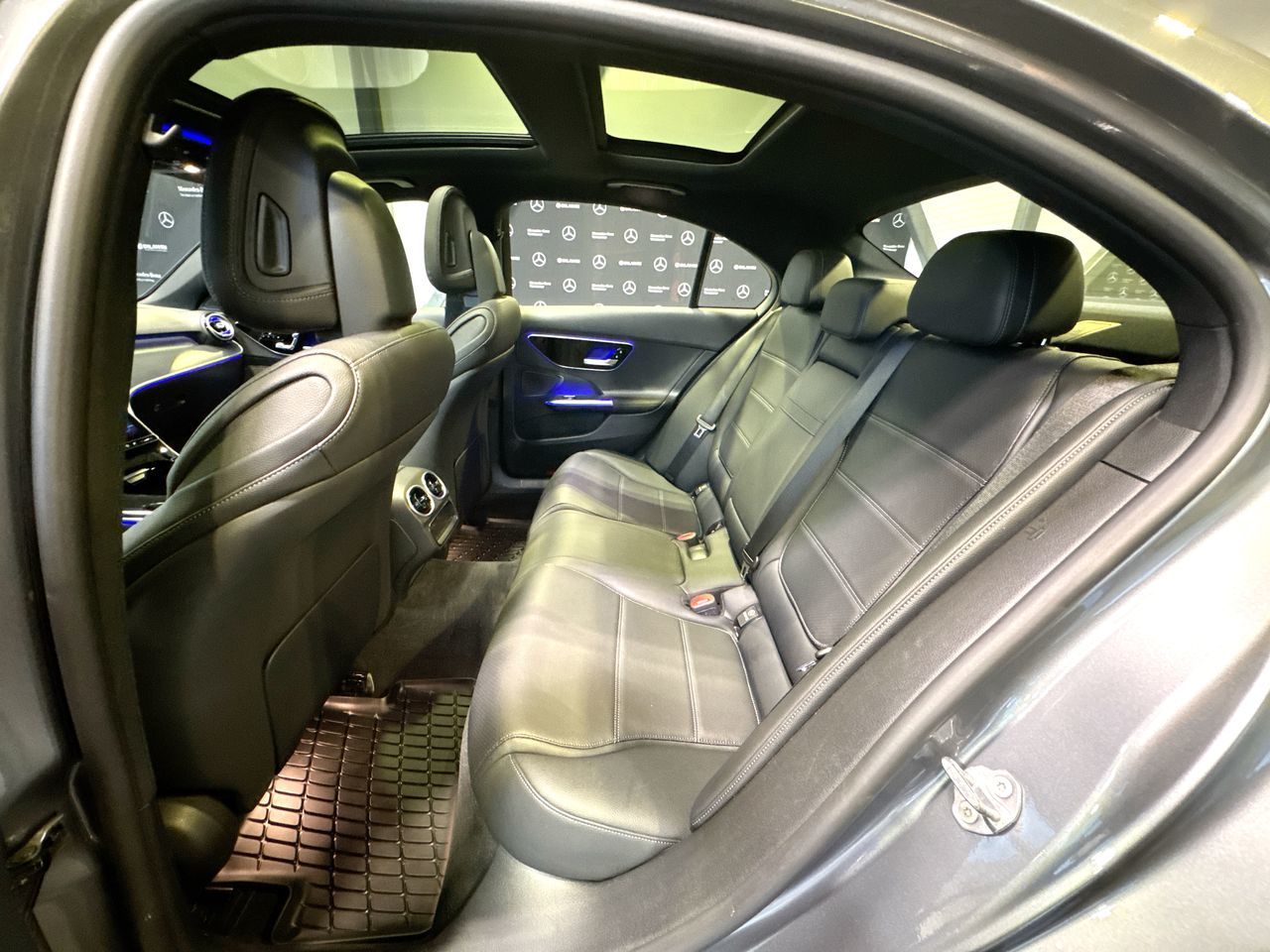 2023 Mercedes-Benz C300