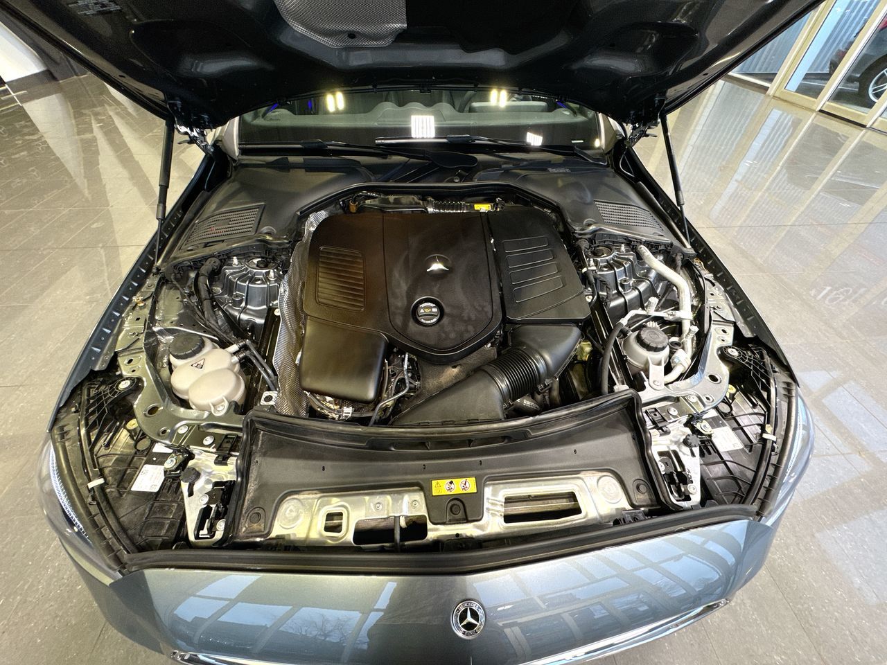 2023 Mercedes-Benz C300