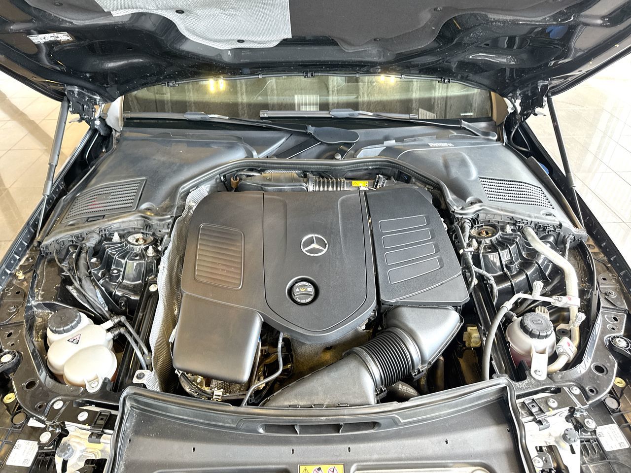 2023 Mercedes-Benz C300