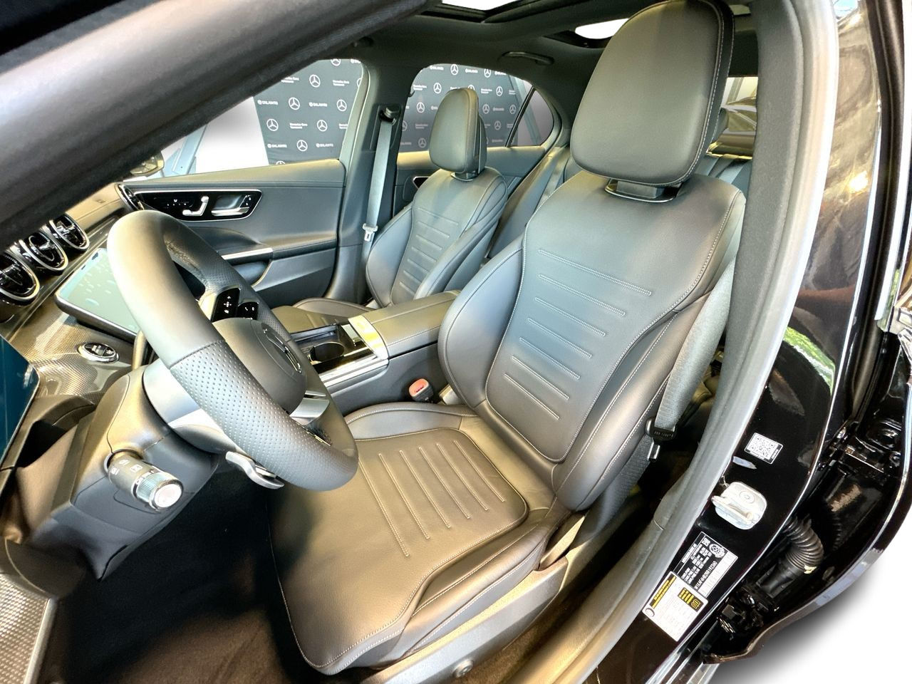 Mercedes-Benz C300  2024 à Vancouver, Colombie-Britannique