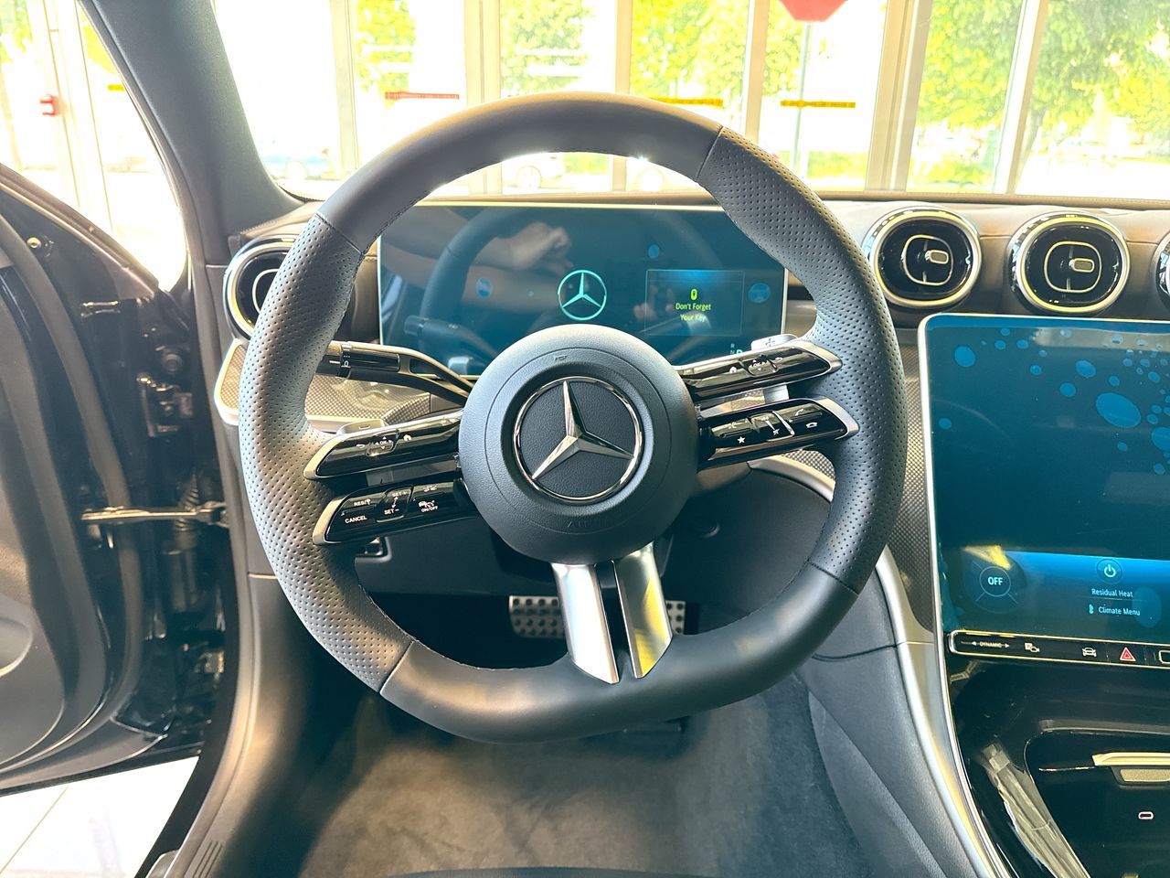Mercedes-Benz C300  2024 à Vancouver, Colombie-Britannique