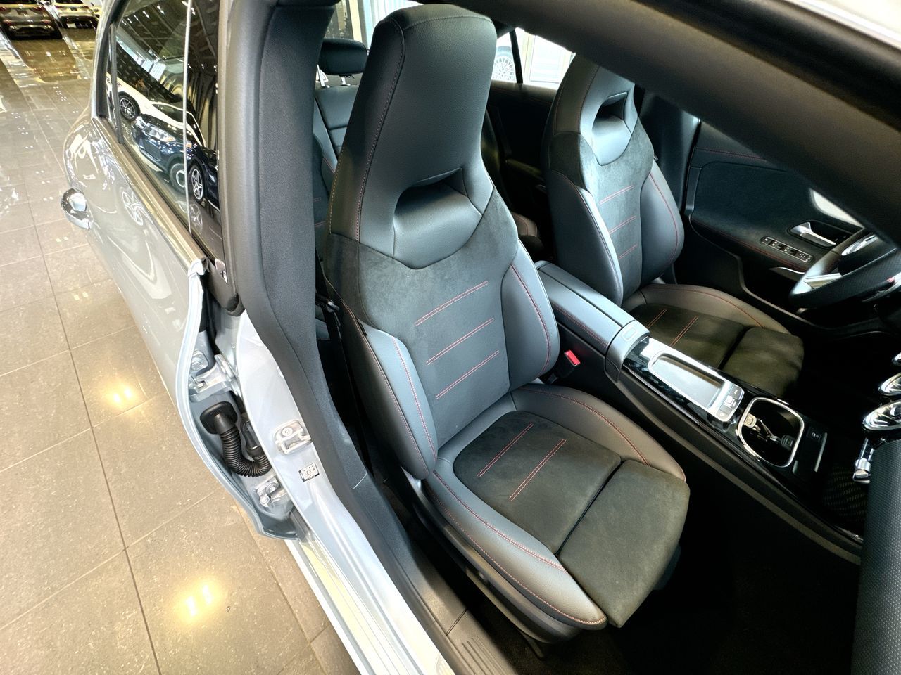 Mercedes-Benz CLA250  2025 à Vancouver, Colombie-Britannique
