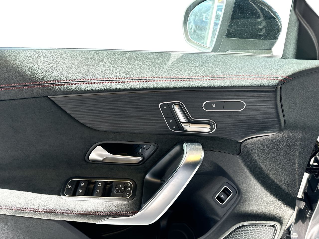 2025 Mercedes-Benz CLA250