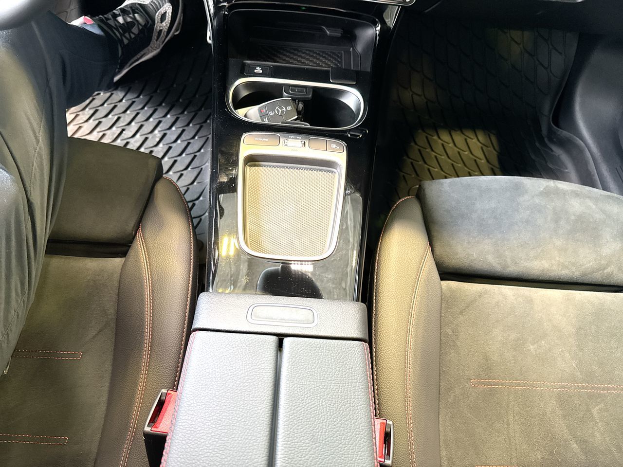 2025  CLA250