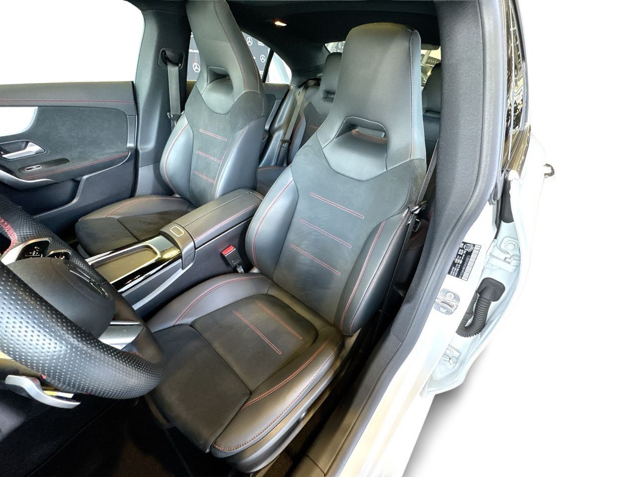 Mercedes-Benz CLA250  2025 à Vancouver, Colombie-Britannique