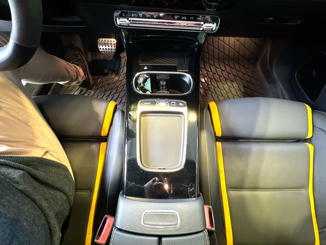 2025 Mercedes-Benz CLA45 AMG