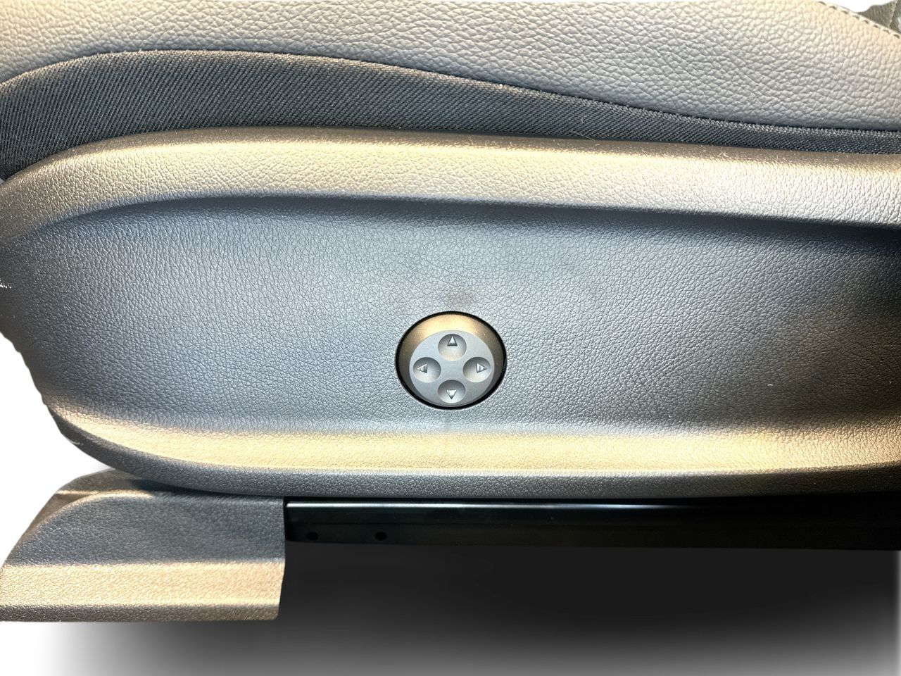 2025 Mercedes-Benz EQB in Vancouver, British Columbia