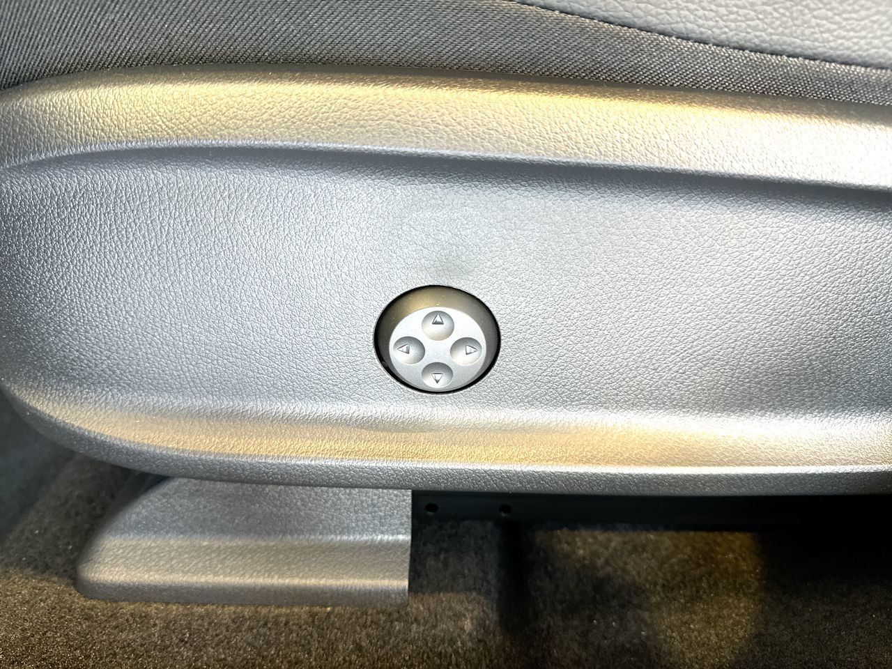 2025 Mercedes-Benz EQB in Vancouver, British Columbia