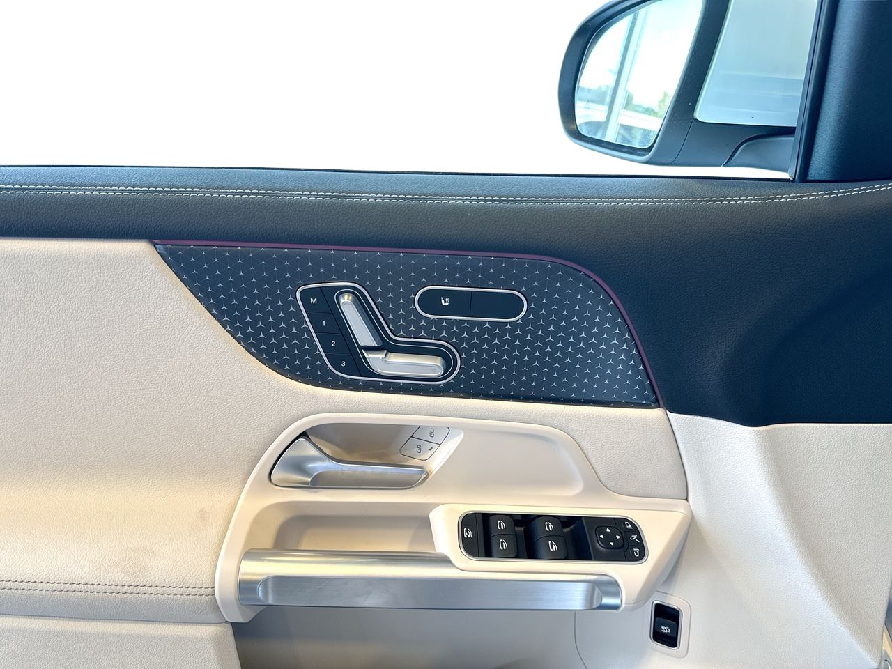 Mercedes-Benz EQB  2025 à Vancouver, Colombie-Britannique