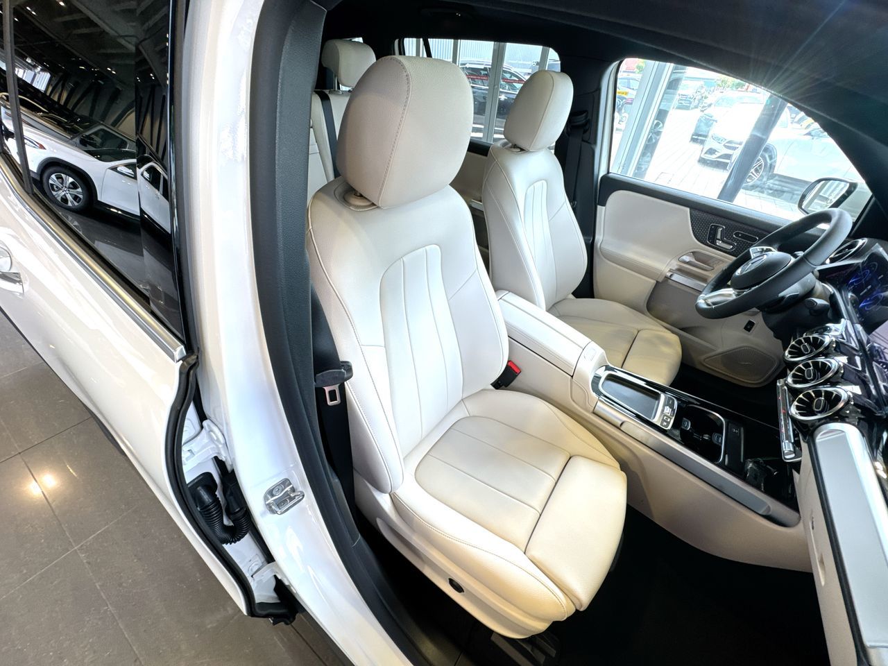 Mercedes-Benz EQB  2025 à Vancouver, Colombie-Britannique