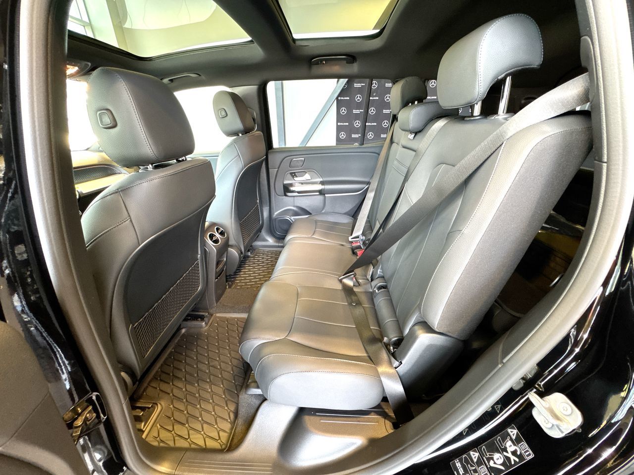 Mercedes-Benz EQB  2025 à Vancouver, Colombie-Britannique