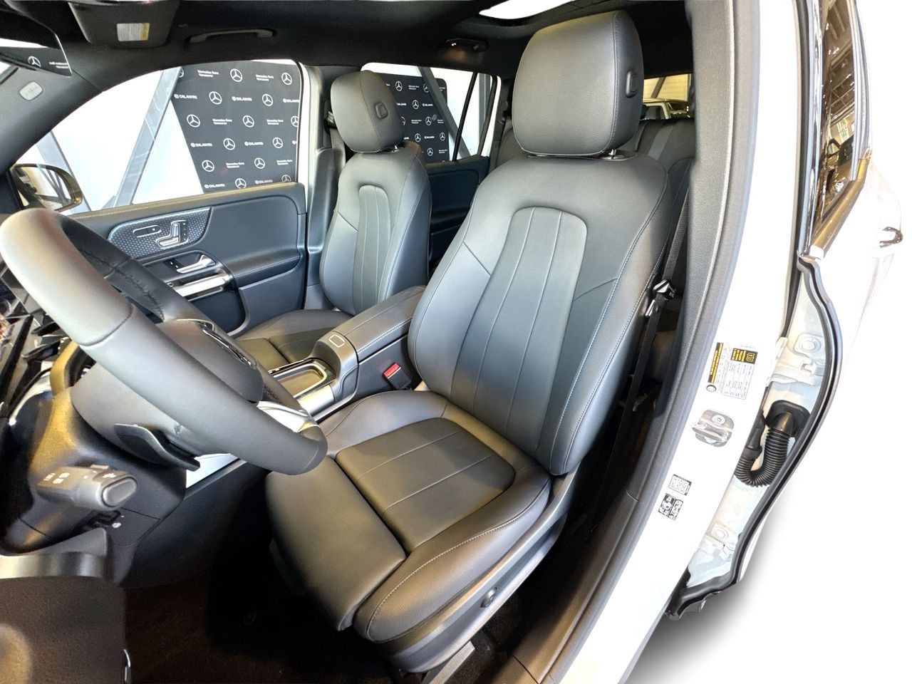 Mercedes-Benz EQB  2025 à Vancouver, Colombie-Britannique