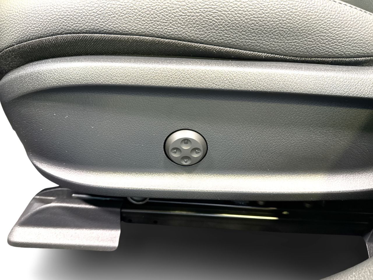 Mercedes-Benz EQB  2025 à Vancouver, Colombie-Britannique