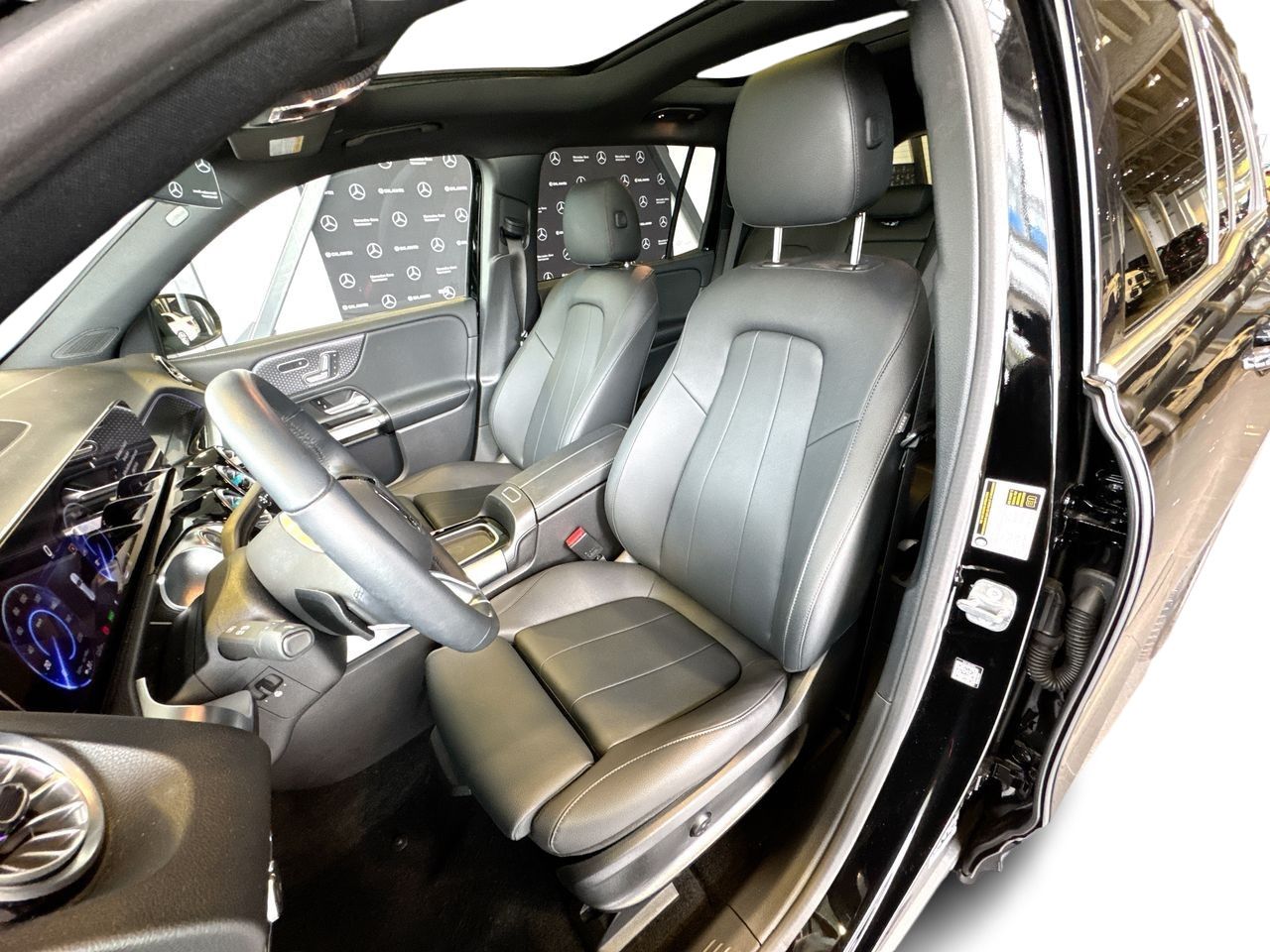 2024 Mercedes-Benz EQB300