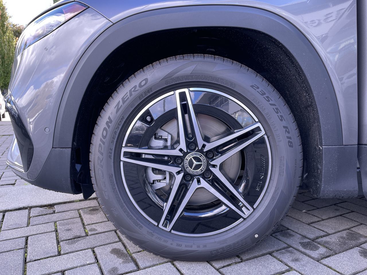 2024 Mercedes-Benz EQB300