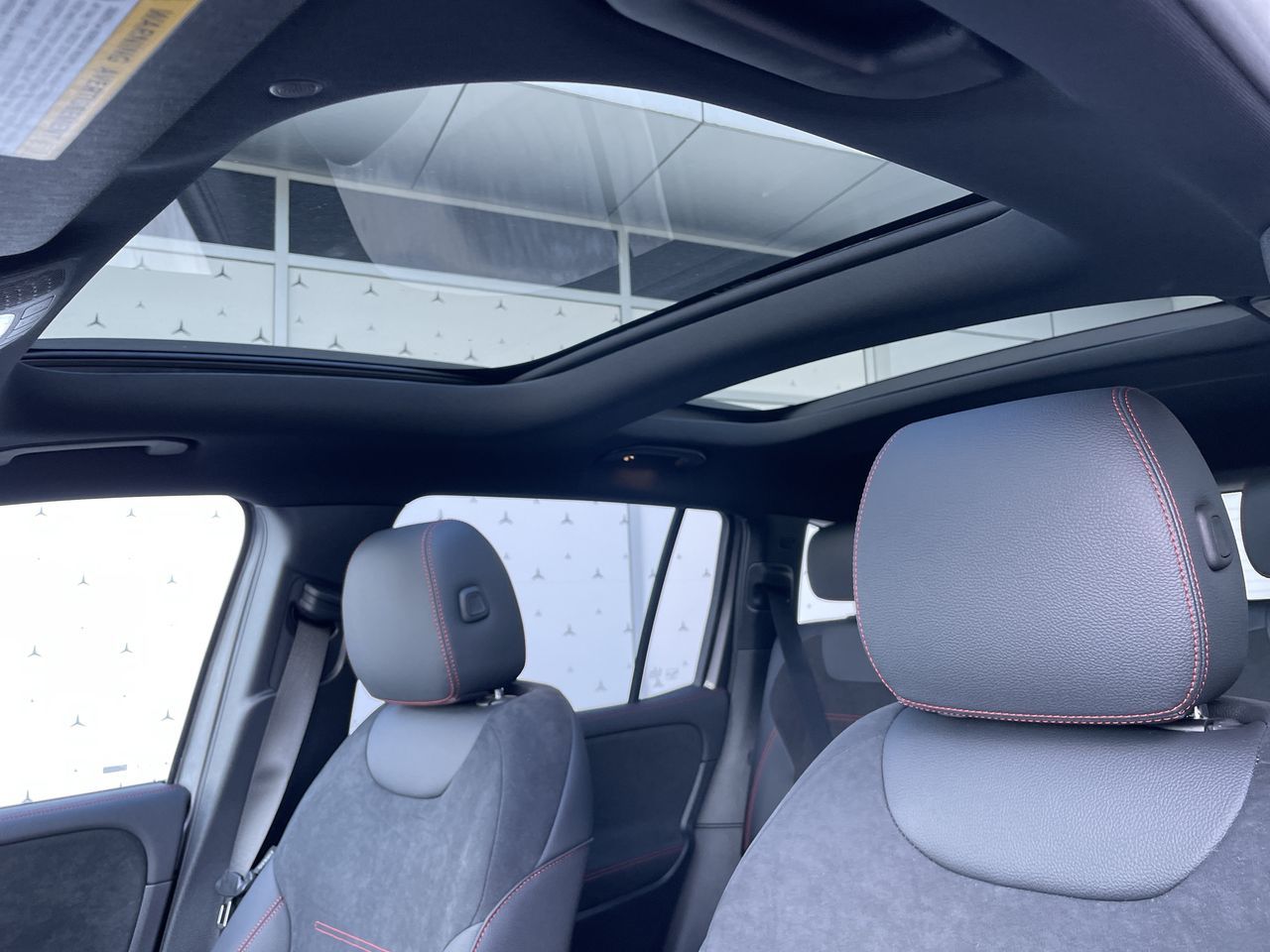 2024 Mercedes-Benz EQB300