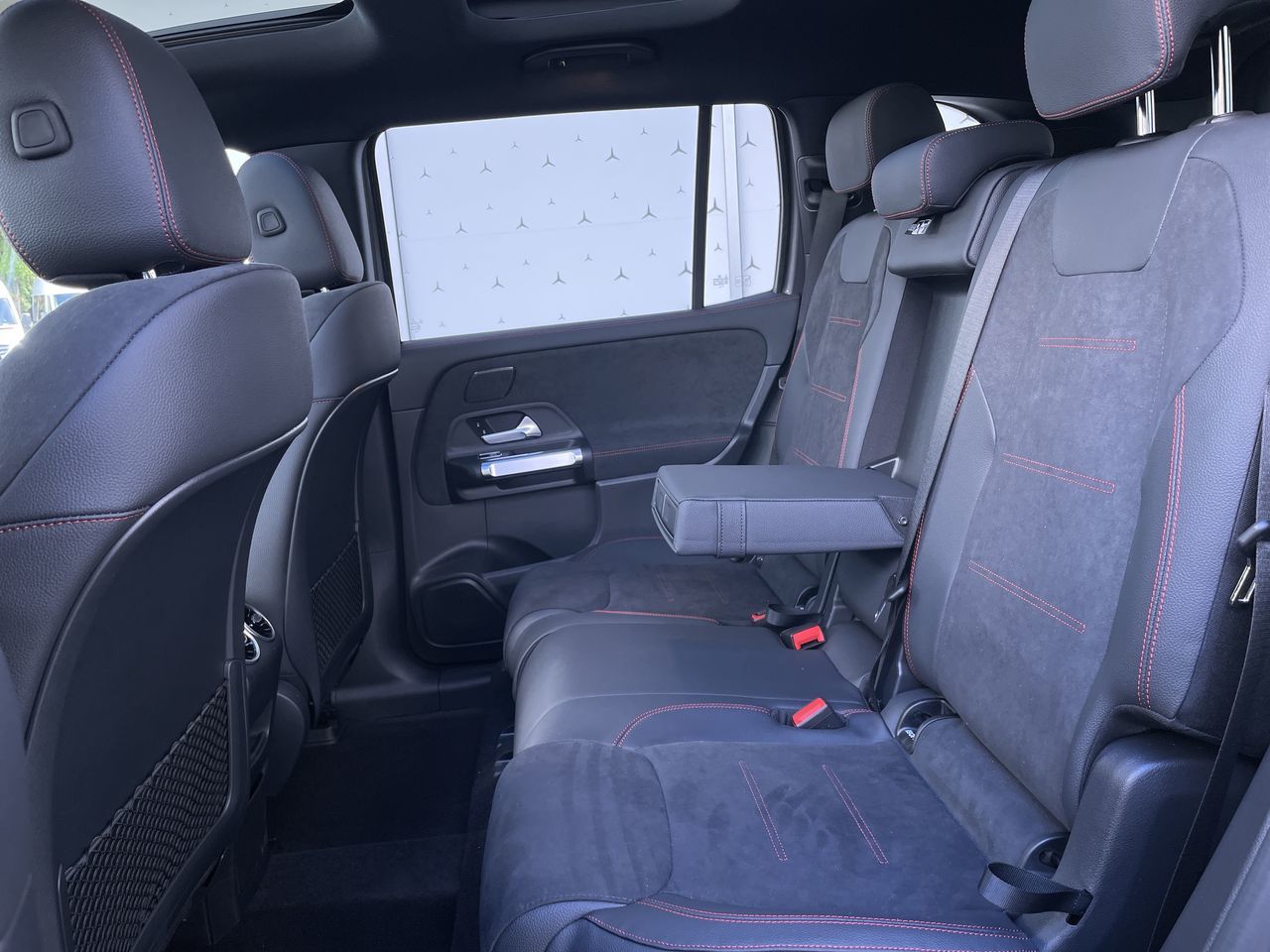 2024 Mercedes-Benz EQB300