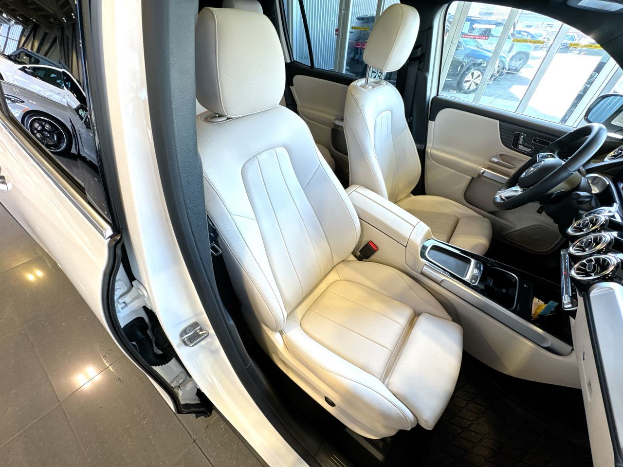 2024 Mercedes-Benz EQB300