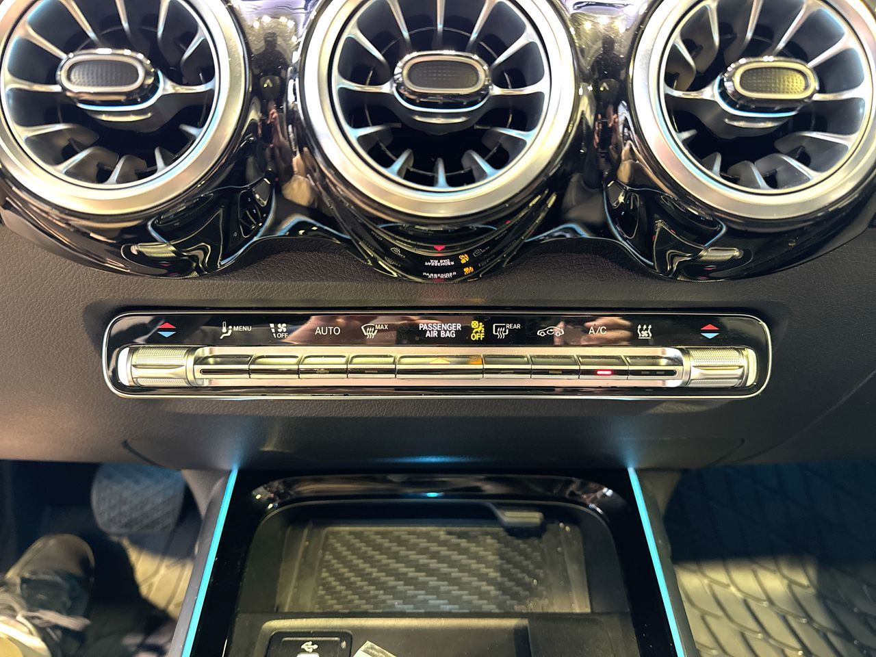 2024 Mercedes-Benz EQB300