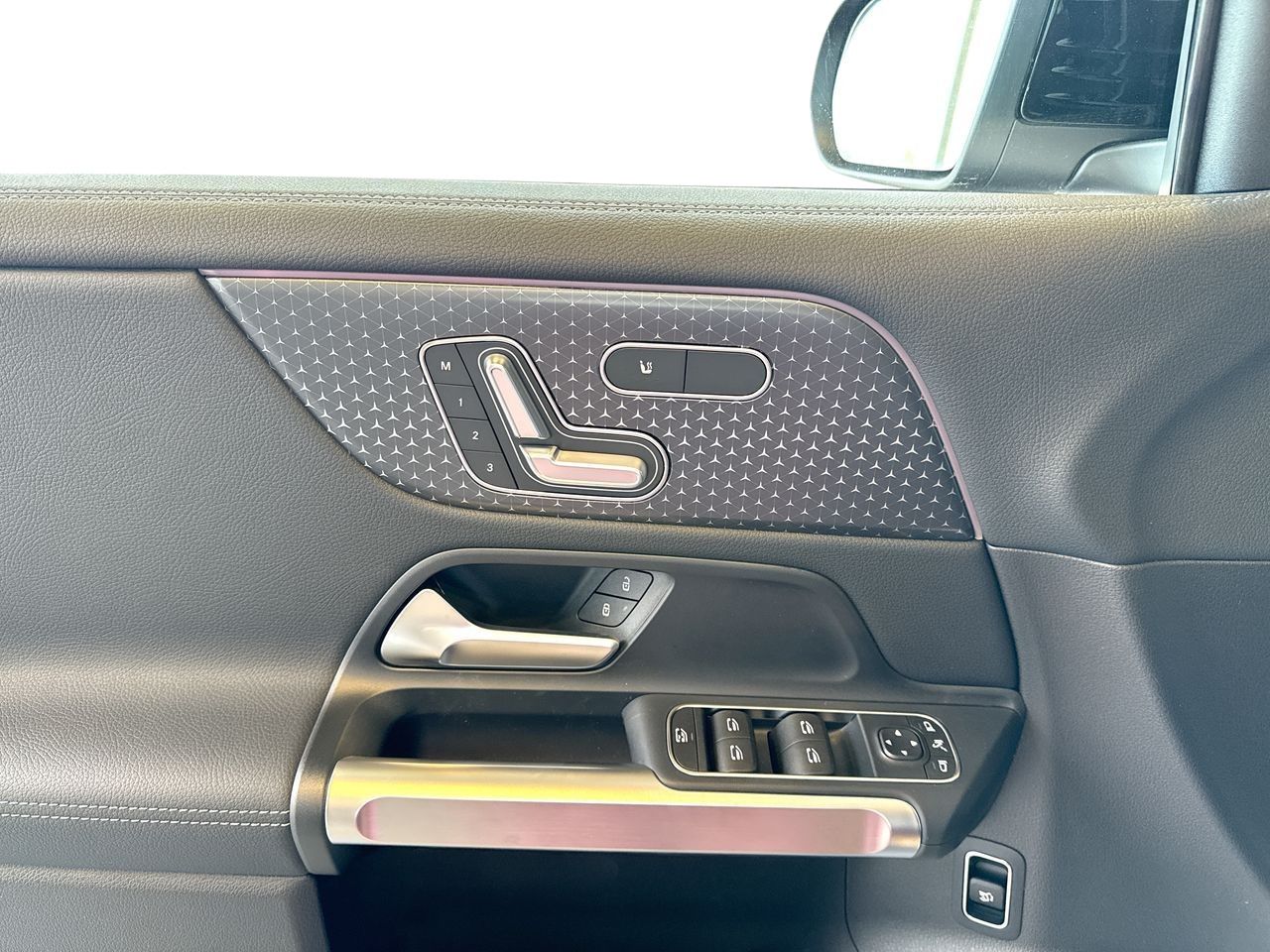 2025 Mercedes-Benz EQB