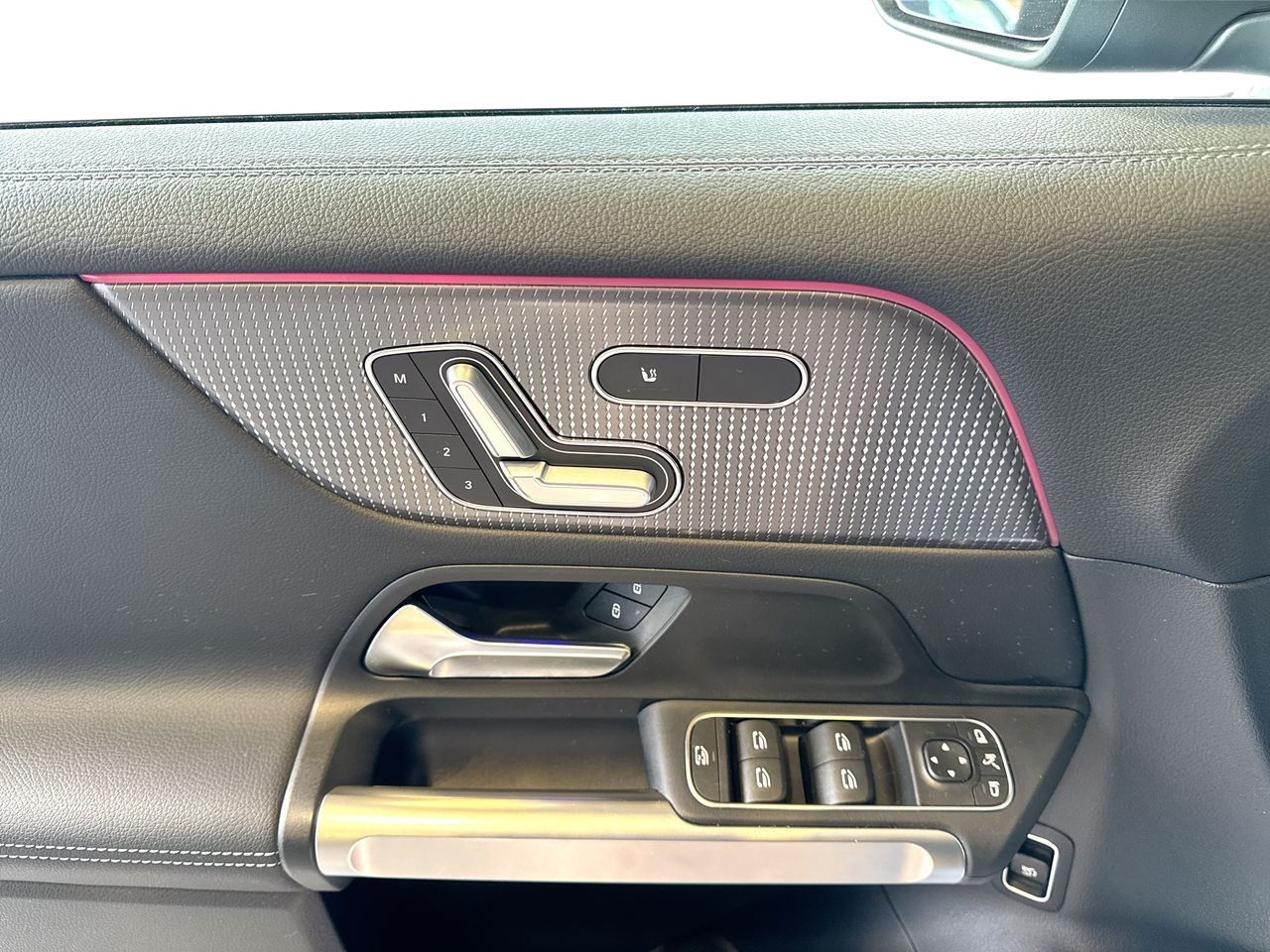 2023 Mercedes-Benz EQB350