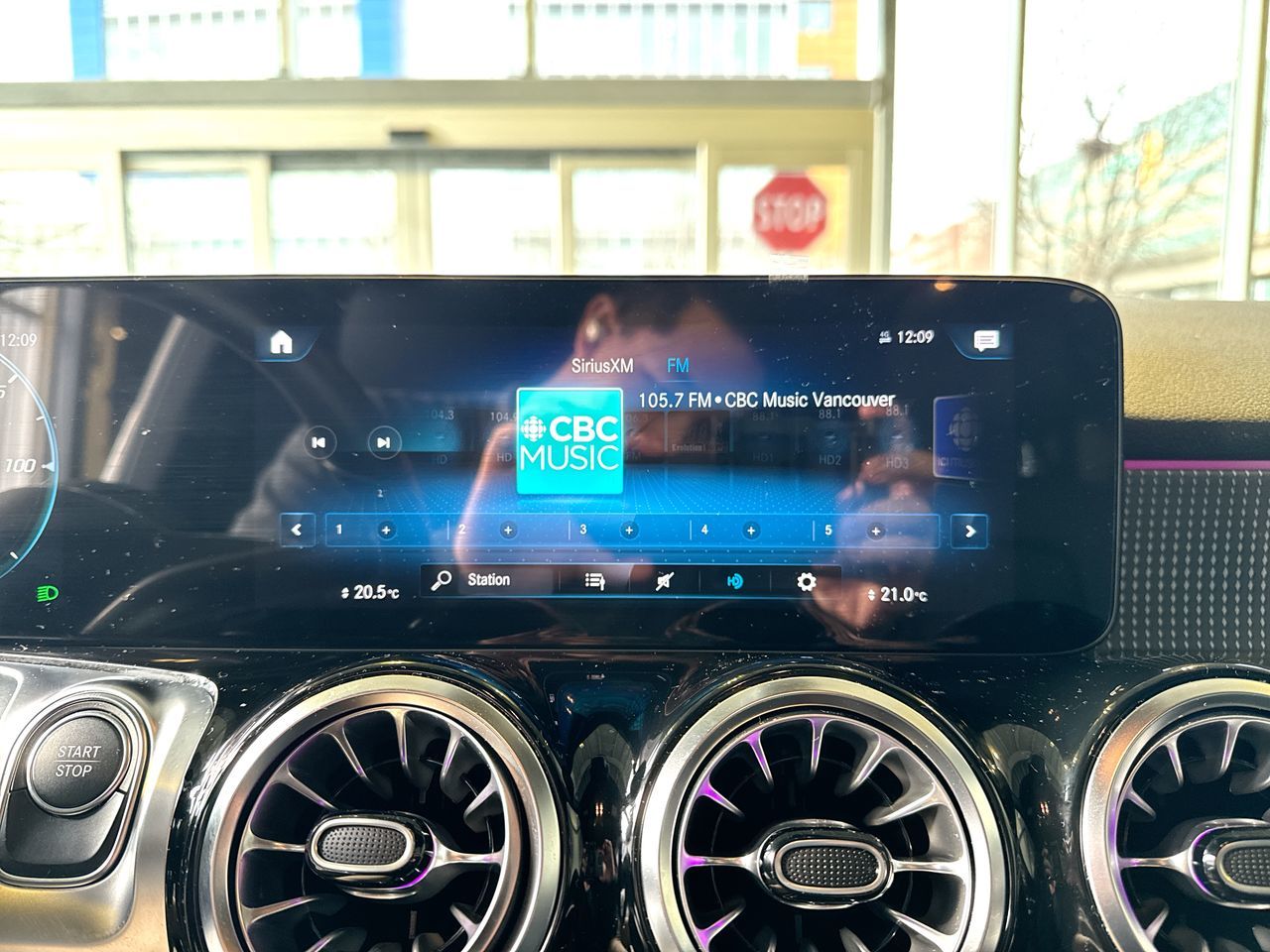 2023 Mercedes-Benz EQB350