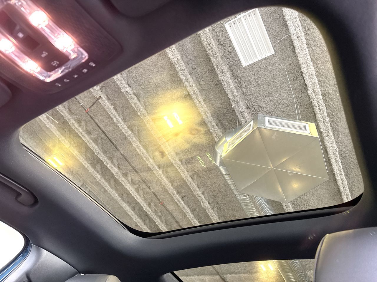 2023 Mercedes-Benz EQB350