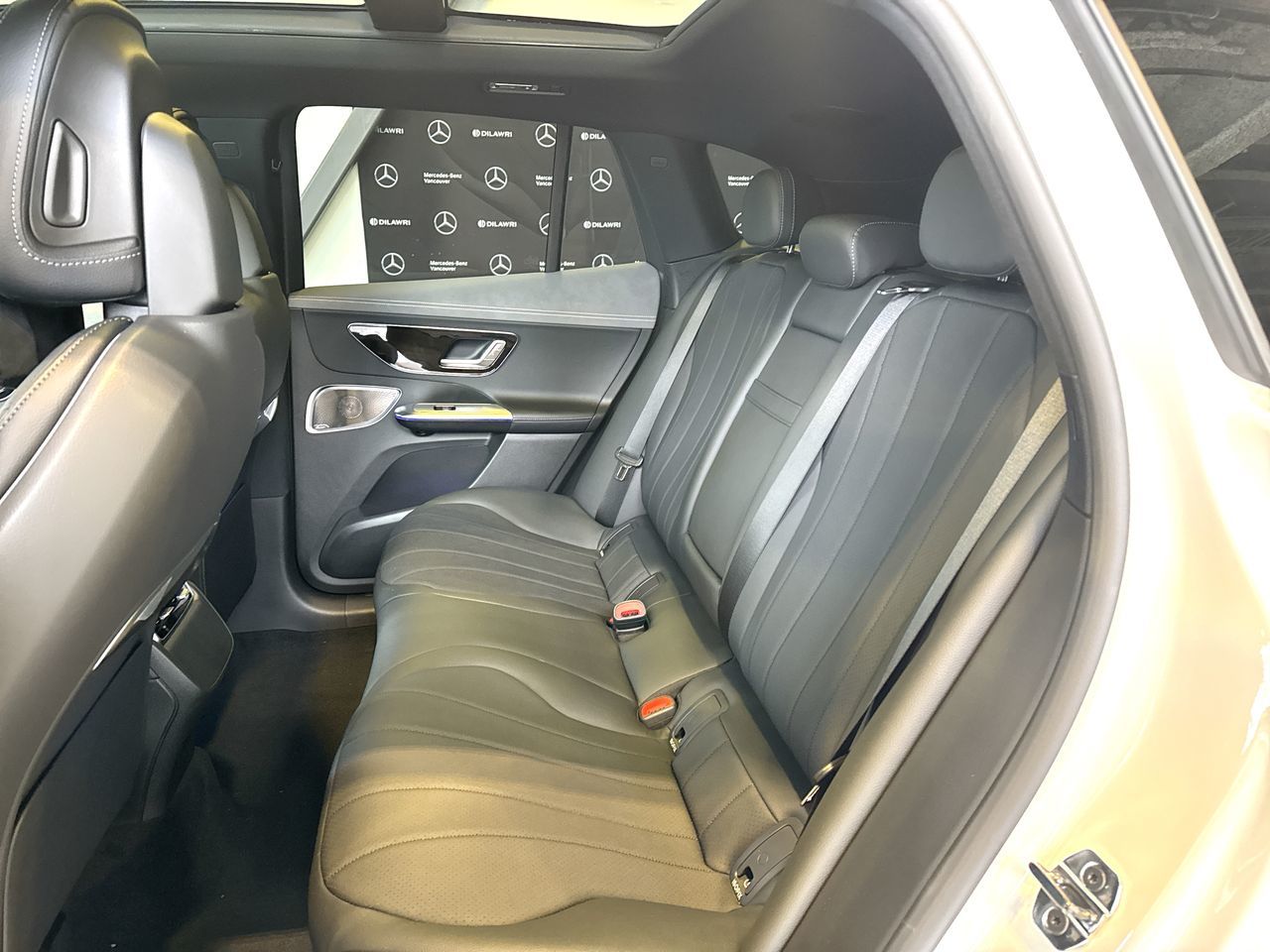 Mercedes-Benz EQE  2025 à Vancouver, Colombie-Britannique