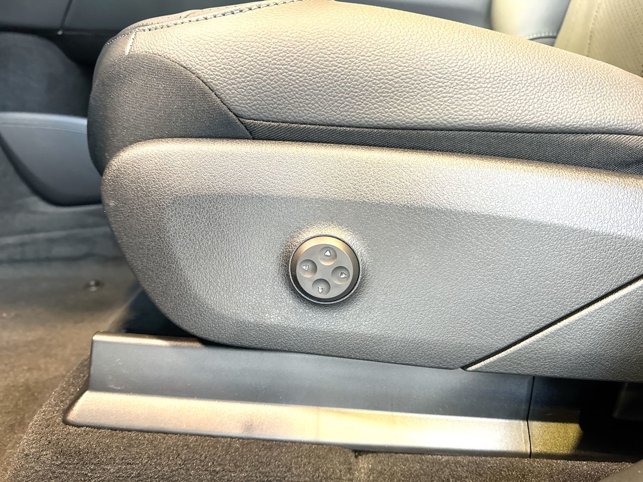 2025 Mercedes-Benz EQE350 in Vancouver, British Columbia