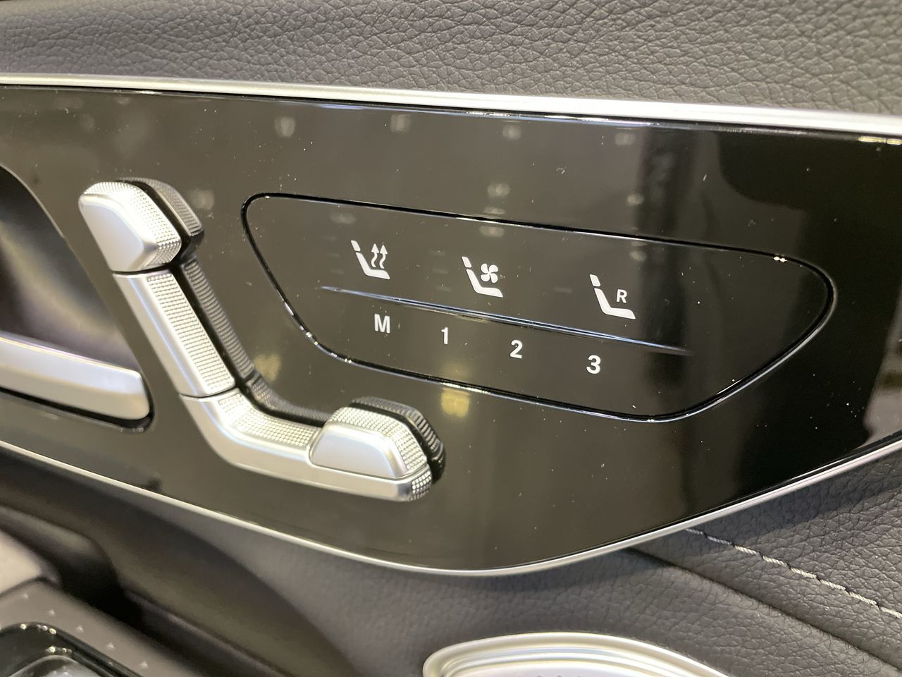 2023 Mercedes-Benz EQS450