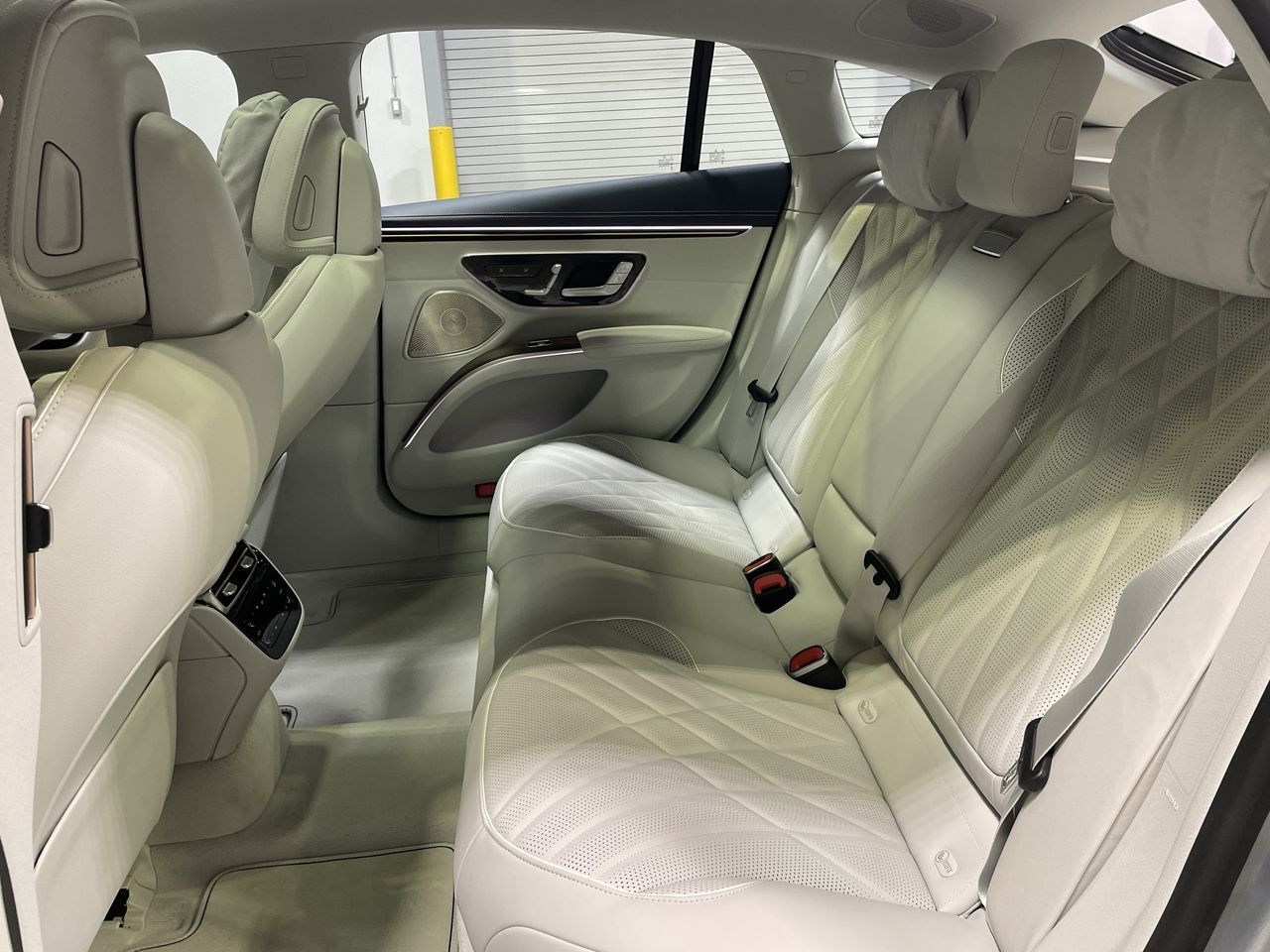 2022 Mercedes-Benz EQS580