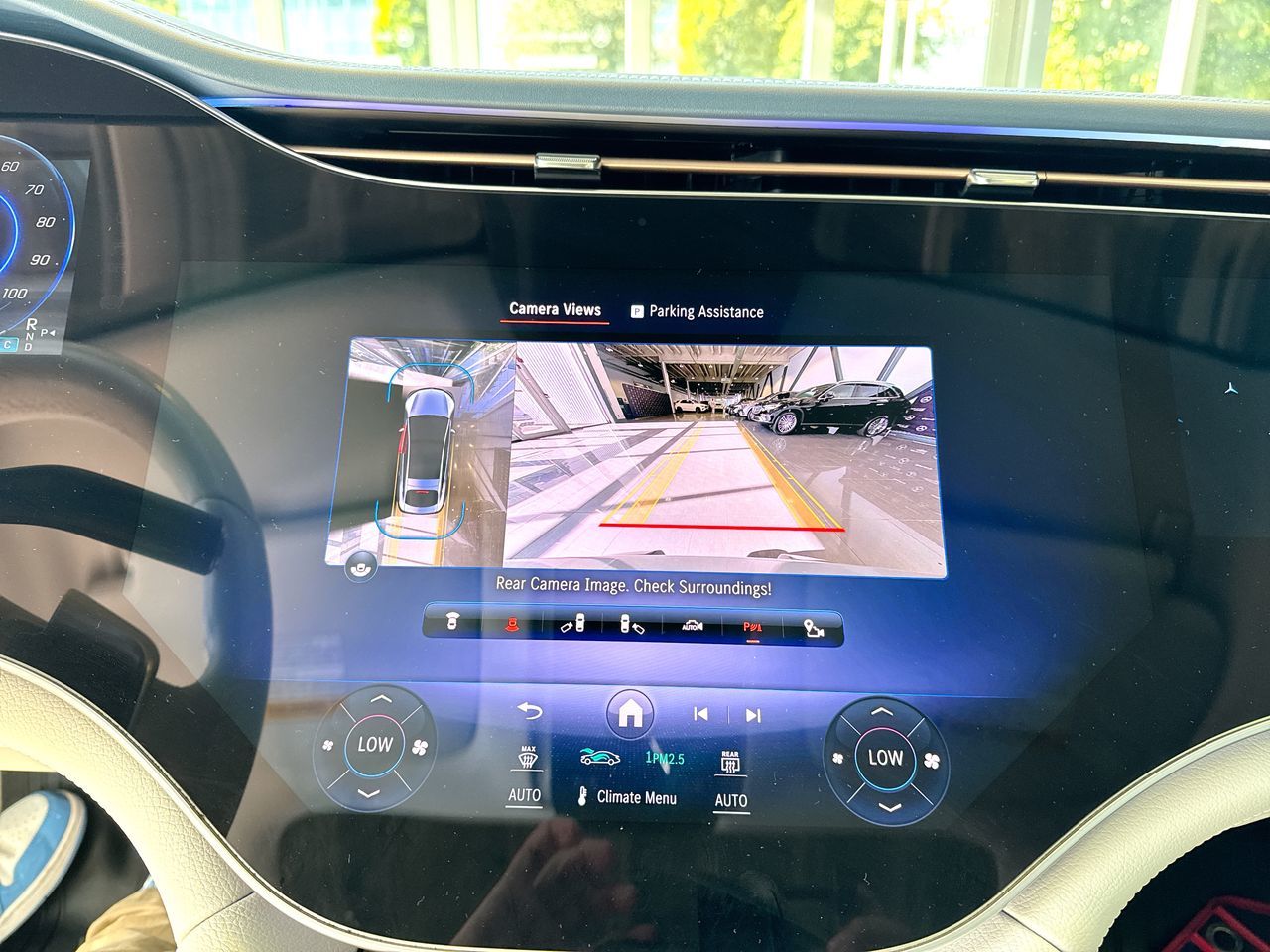 2022  EQS580