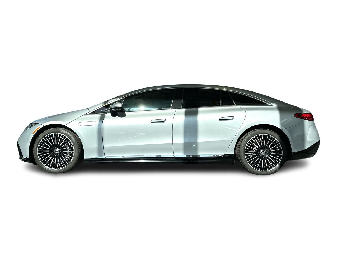 2022  EQS580