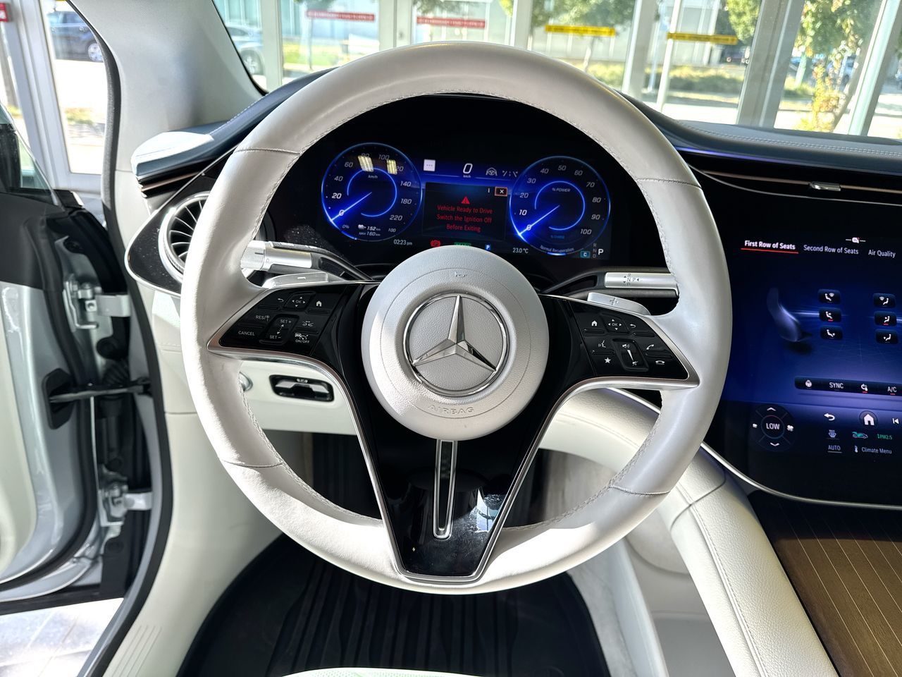 2022  EQS580