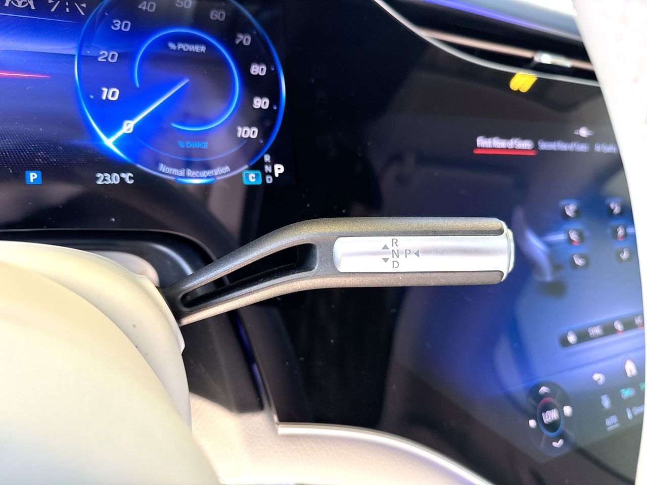 2022  EQS580