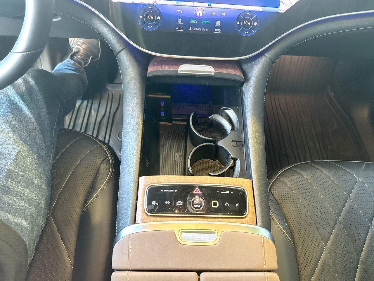 2023  EQS580