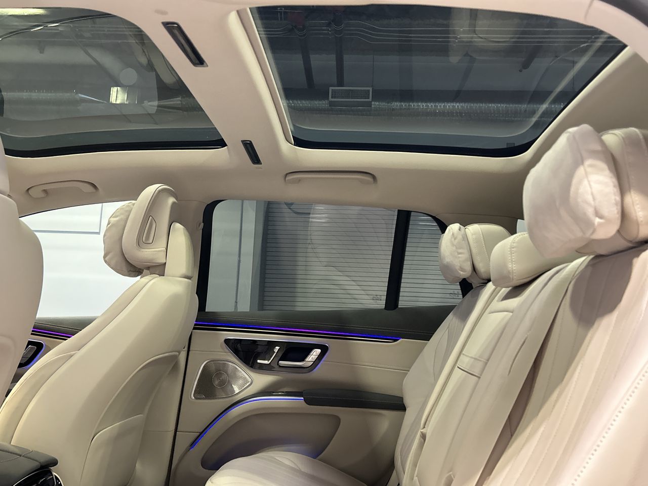 2023  EQS580