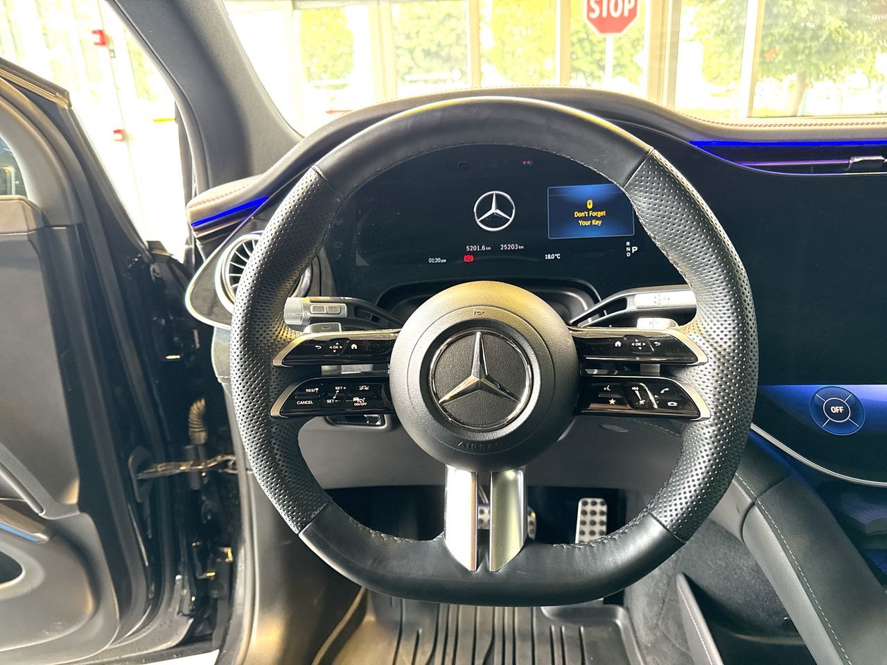 2023  EQS580