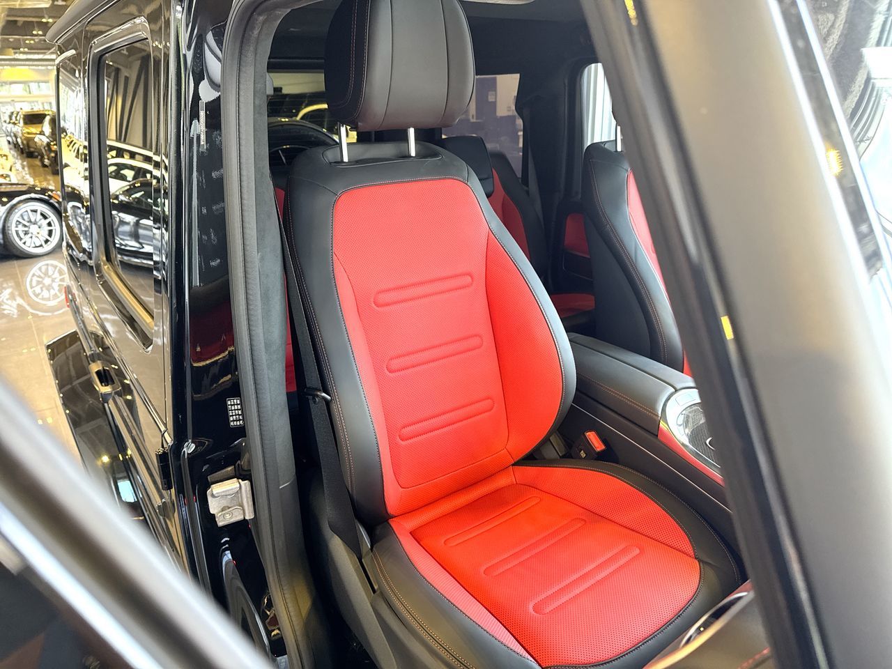 2025  G550