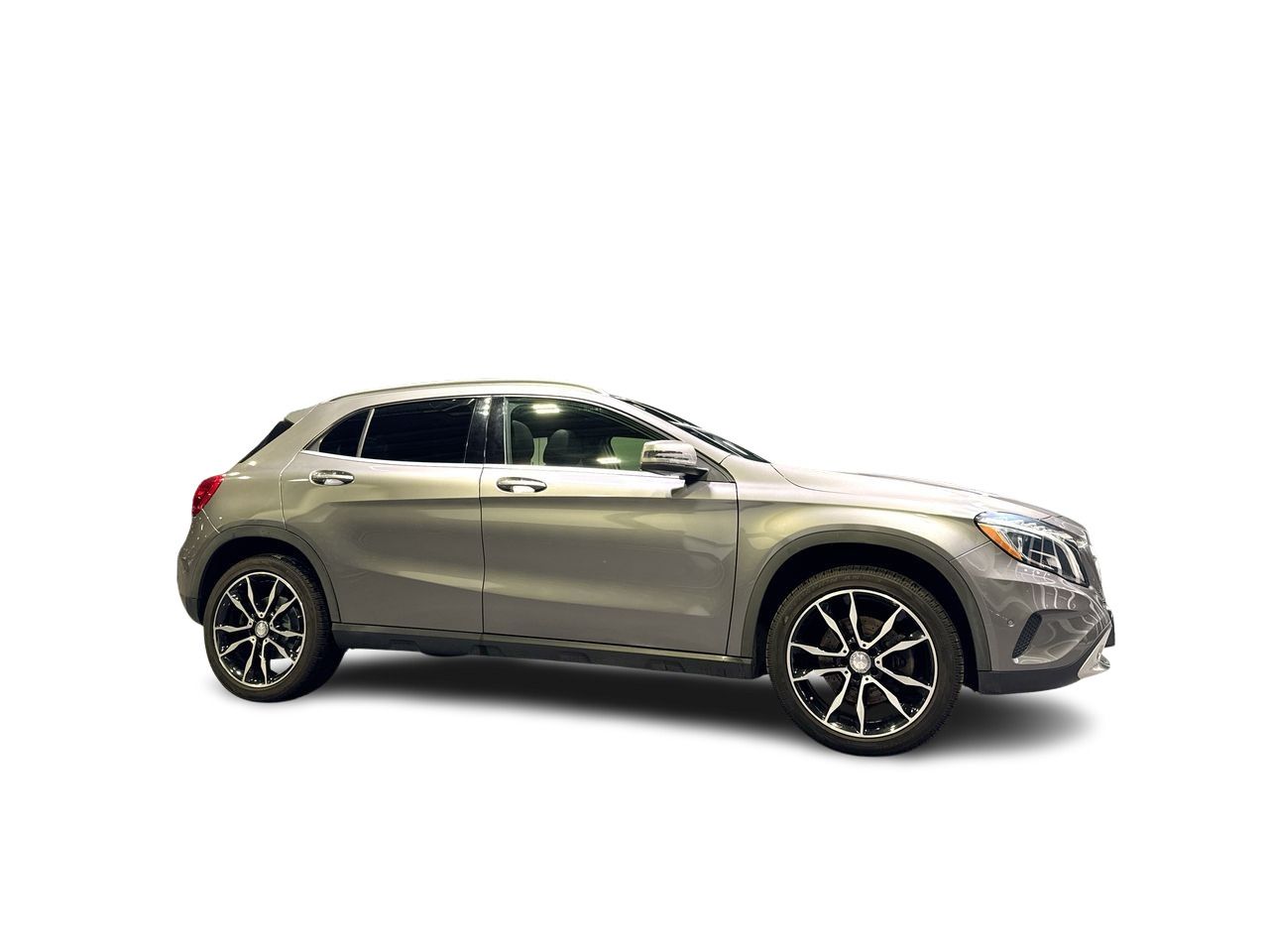 2016  GLA250