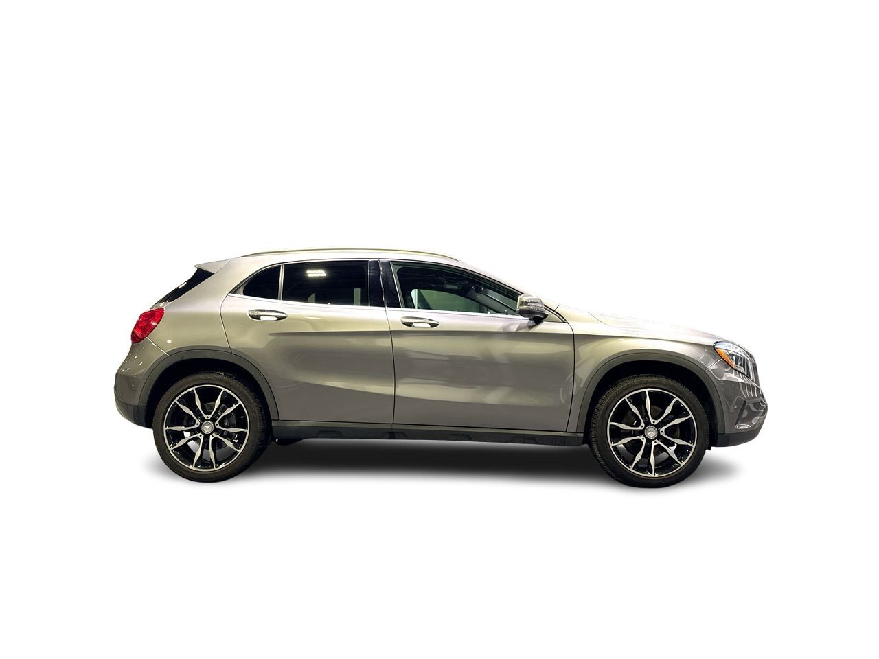 2016  GLA250
