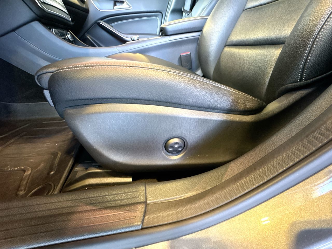 2020  GLA250