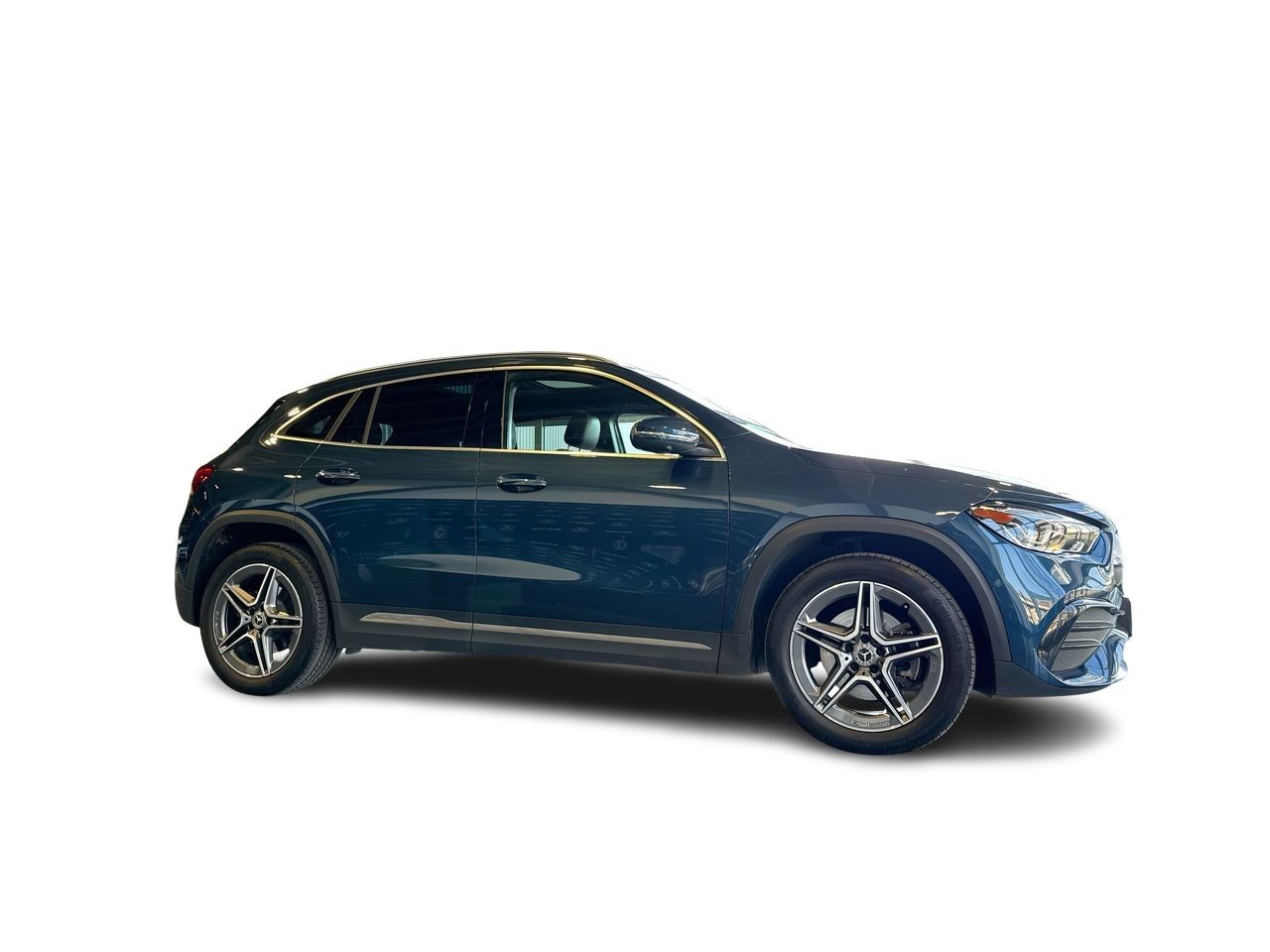 2022  GLA250
