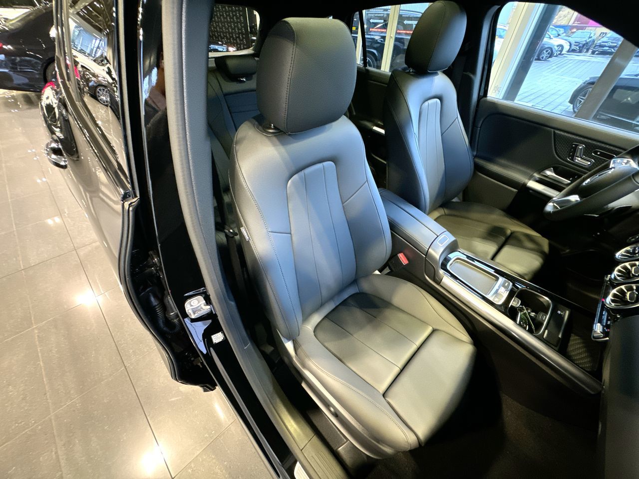 Mercedes-Benz GLA250  2025 à Vancouver, Colombie-Britannique
