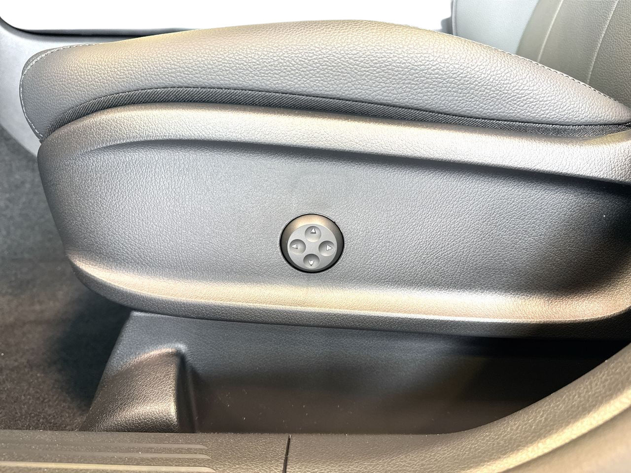 2025 Mercedes-Benz GLA250 in Vancouver, British Columbia