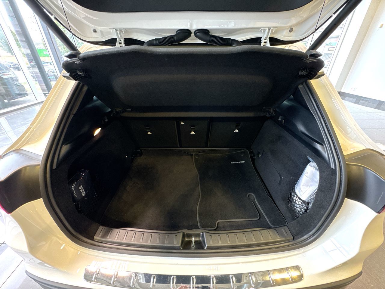 2025 Mercedes-Benz GLA250