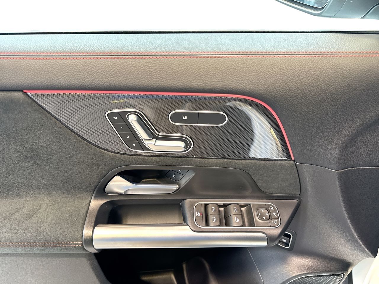 2025 Mercedes-Benz GLA250